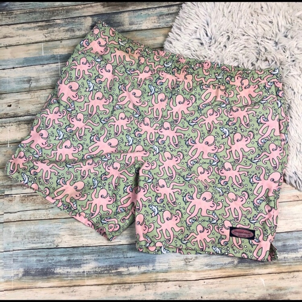 Men’s Vineyard Vines Shorts